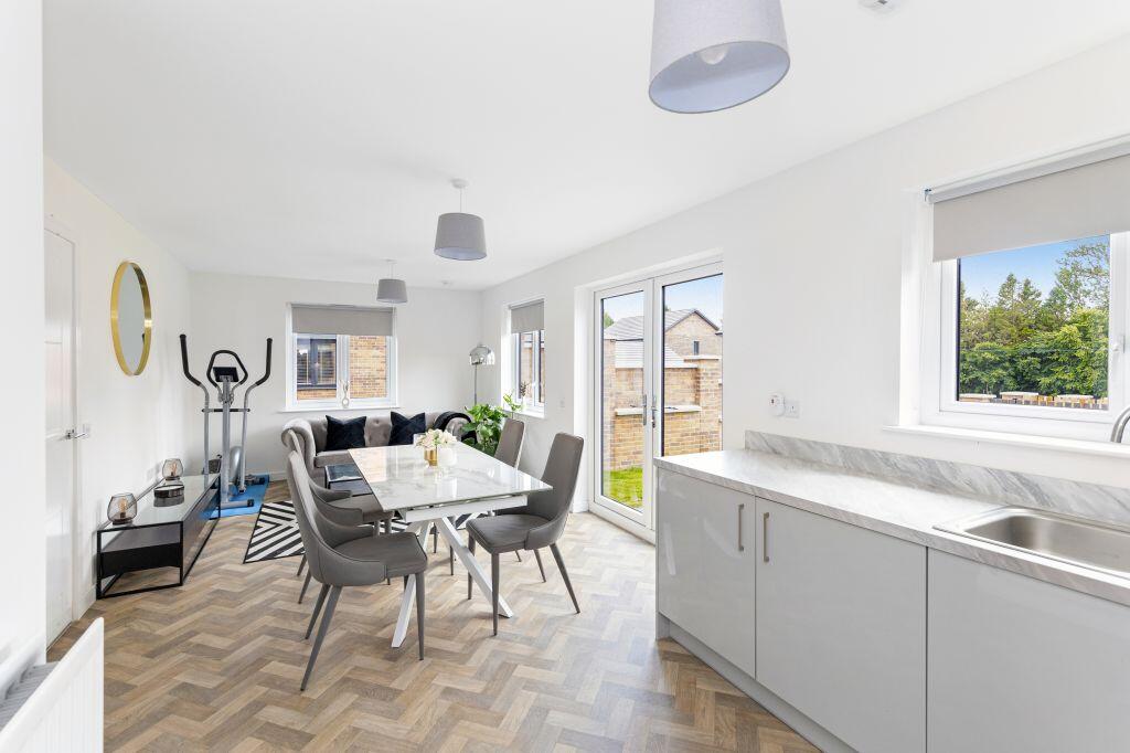 Main image of property: 14 Parliament Way, Kirkliston, EH29 9GY