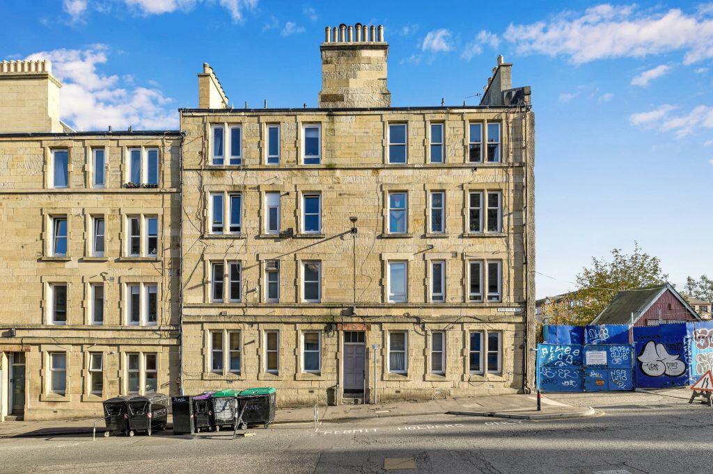 Main image of property: 21/10 Yeaman Place, Polwarth, Edinburgh, EH11 1BT