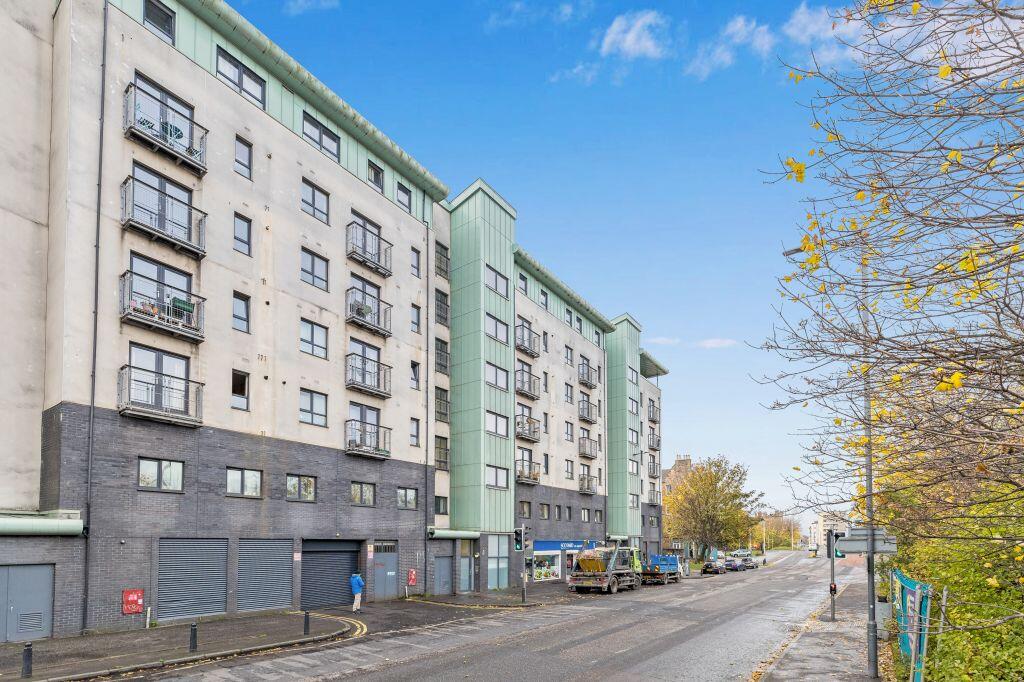 Main image of property: 3/7 Lindsay Road, Newhaven. Edinburgh, EH6 4EP