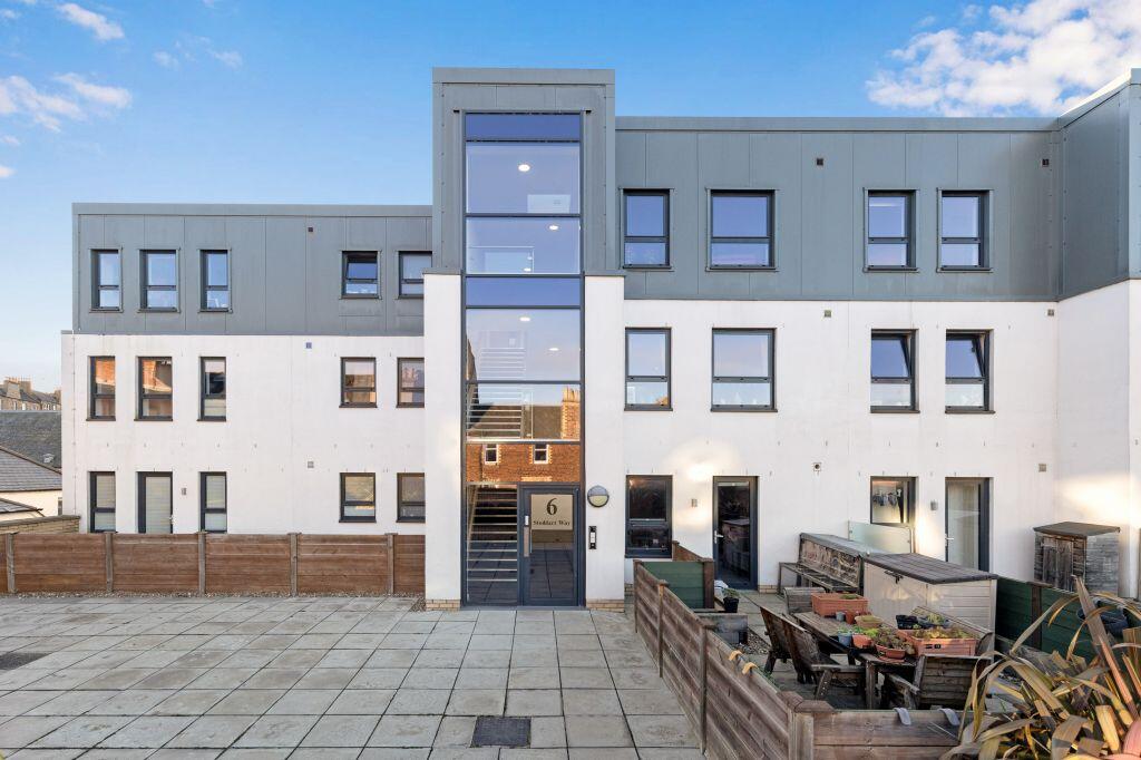 Main image of property: 6/6 Stoddart Way, Canonmills, Edinburgh, EH7 4FD