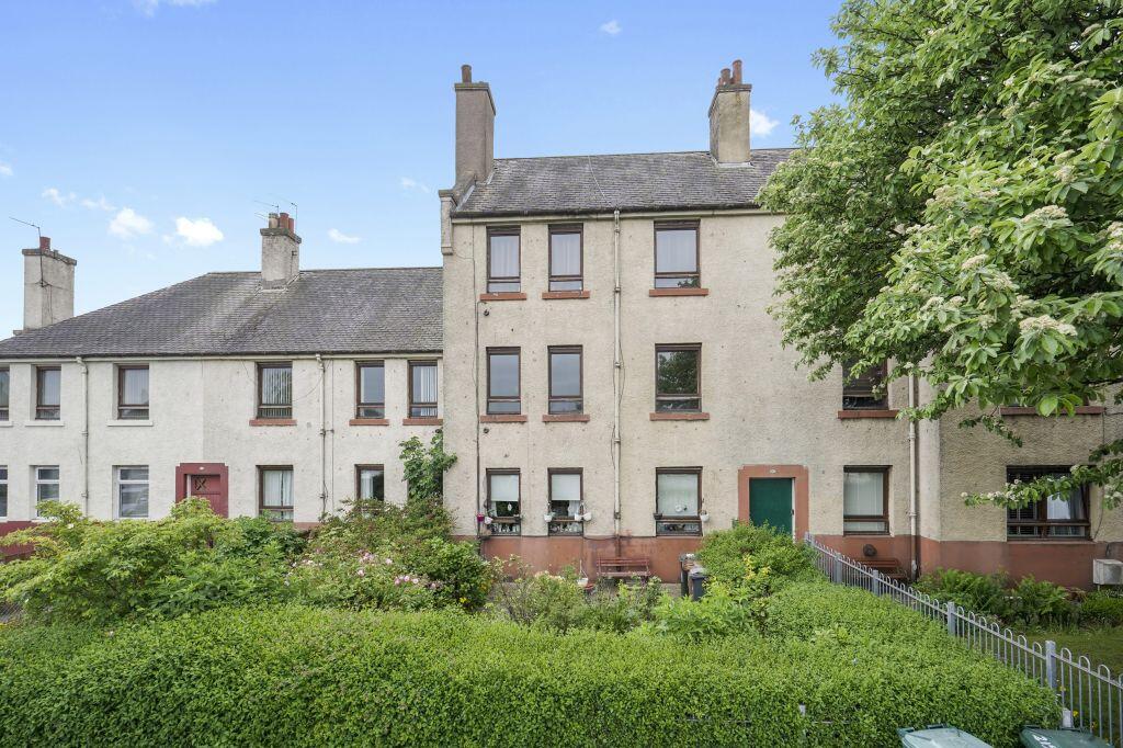 Main image of property: 215/3 West Granton Road, Granton, Edinburgh, EH5 1PD