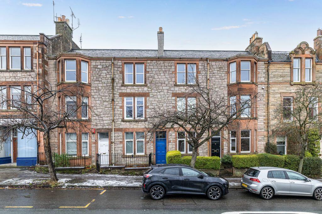 Main image of property: 96/4 Blackford Avenue, Blackford, Edinburgh, EH9 3ES
