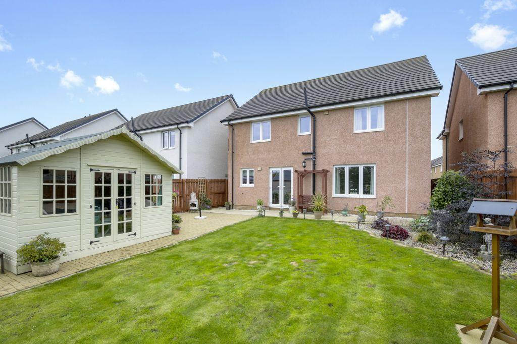 4 bedroom detached house for sale in 115 Mayflower Gardens, Loanhead