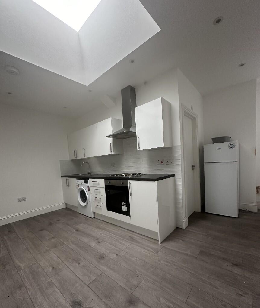 Main image of property: High Street, Edgware, Middlesex, HA8