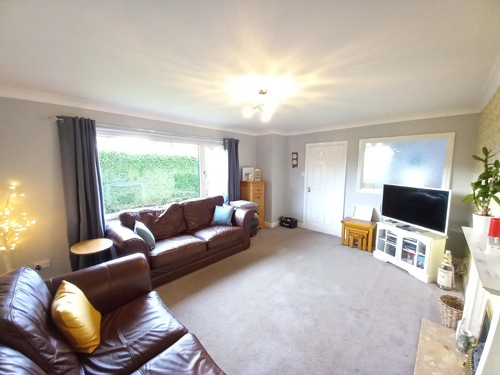 3 bedroom semidetached house for sale in Bangor, Gwynedd, LL57