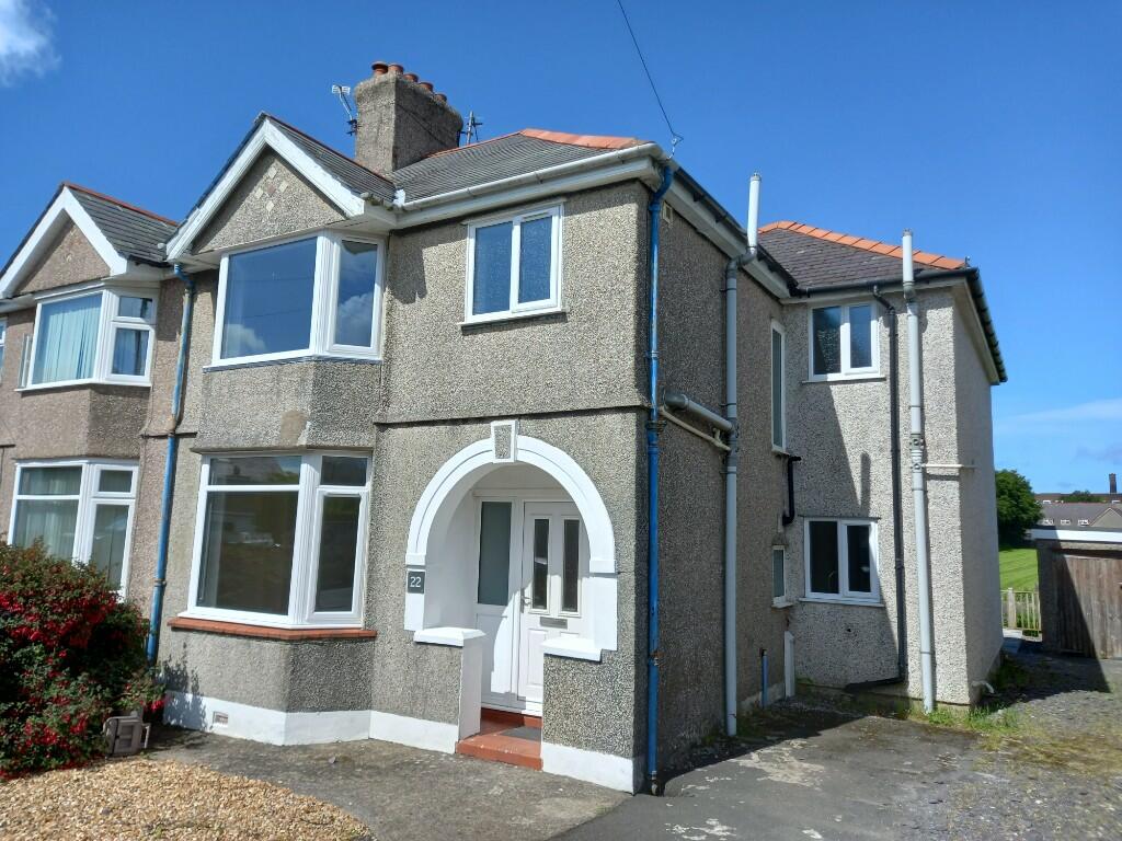 4 bedroom semidetached house for sale in Bangor, Gwynedd, LL57
