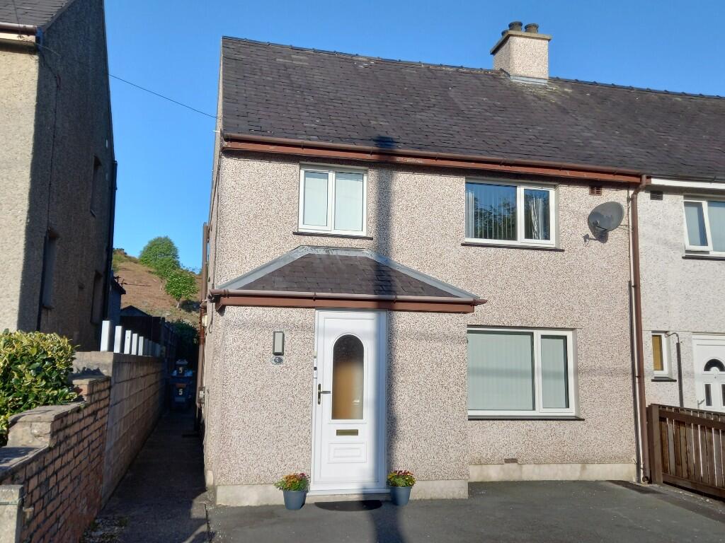 Main image of property: Tregarth, LL57