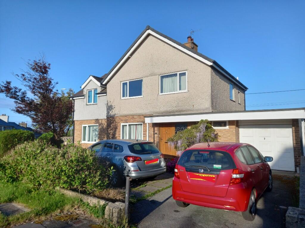 Main image of property: Bangor, Gwynedd, LL57