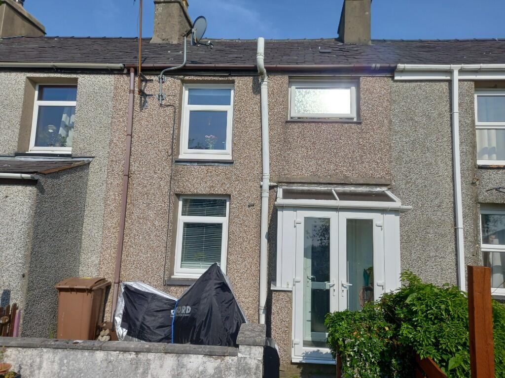 Main image of property: Rachub, LL57