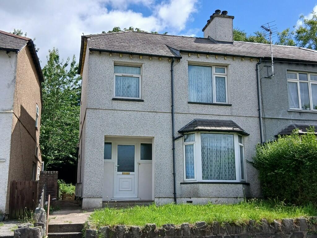 Main image of property: Bangor, Gwynedd, LL57