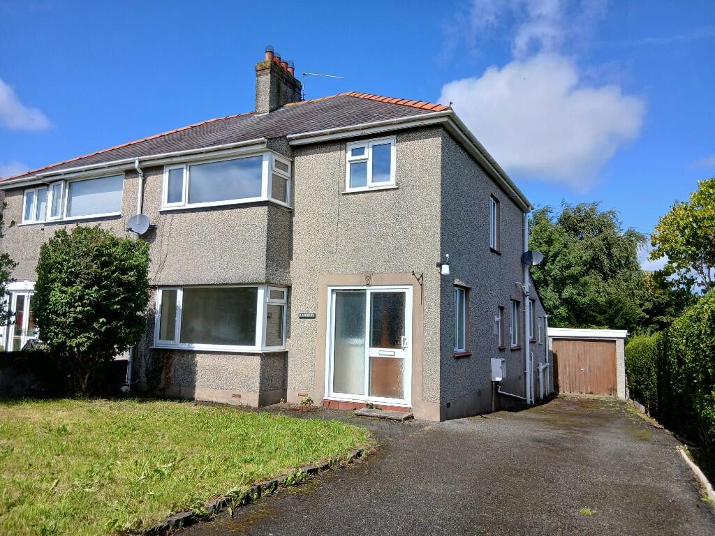 Main image of property: Bangor, Gwynedd, LL57