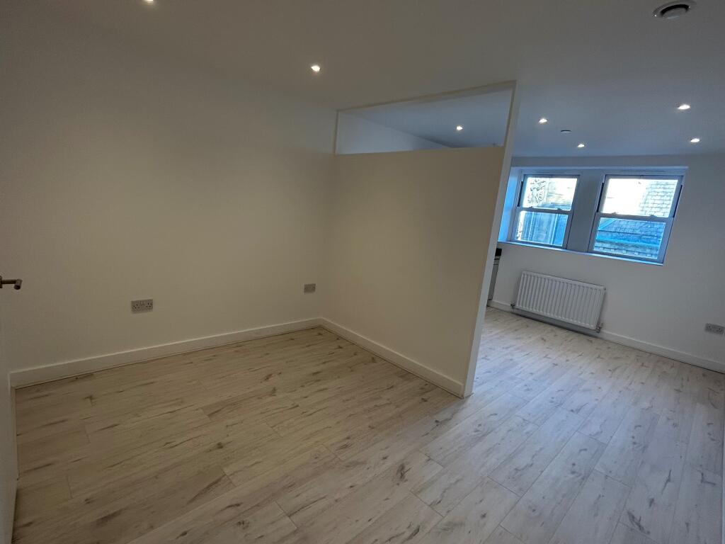Main image of property: Flat 37, 21 Silver Street