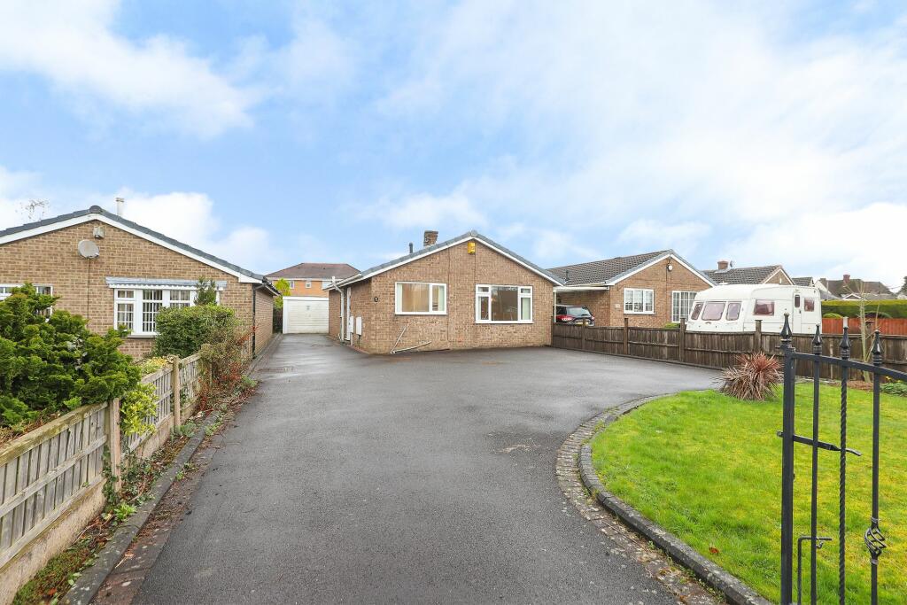 2 bedroom detached bungalow for sale in Station Road, North Wingfield, S42