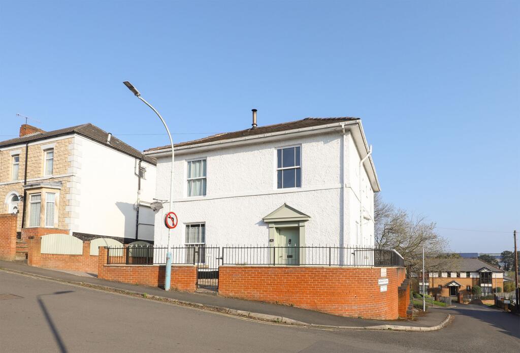 Main image of property: St. Helens Street, Chesterfield, S41