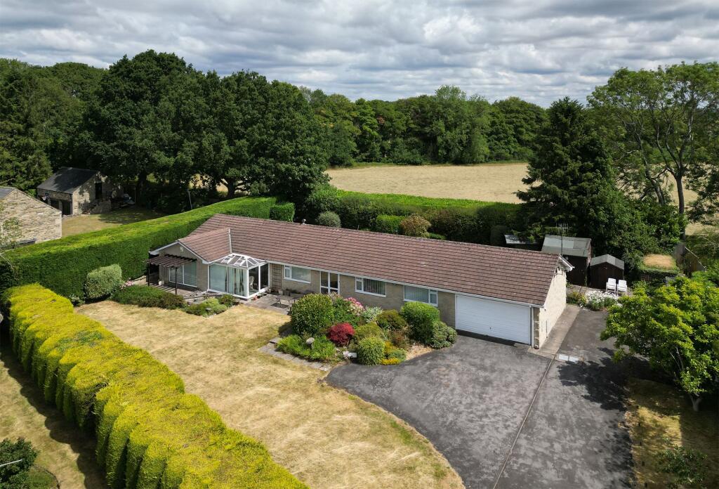 Main image of property: The Knoll, Chesterfield, S40