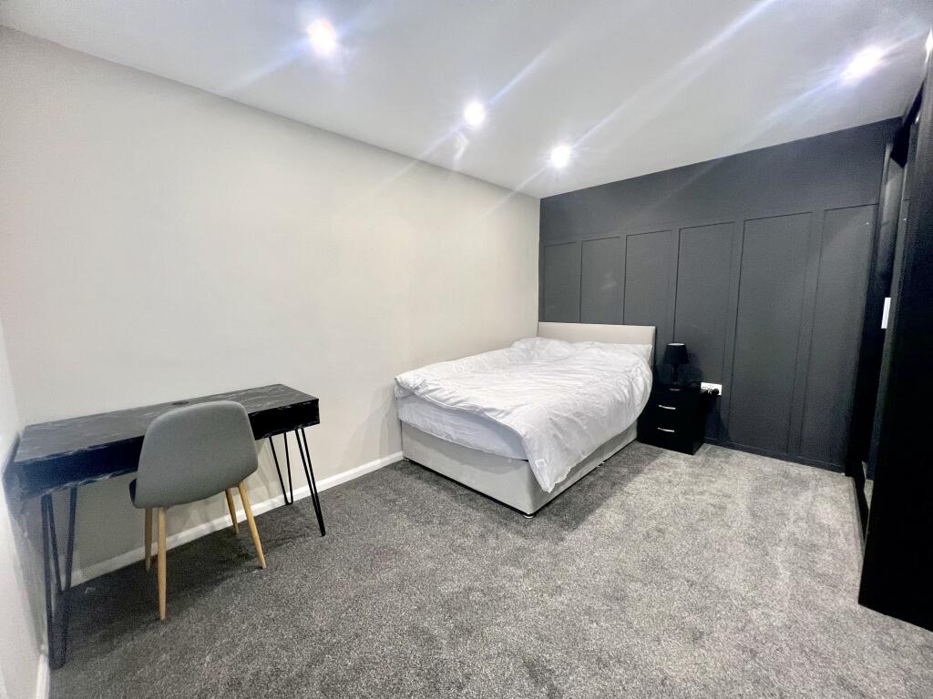 Main image of property: Assheton close, OL6 7AG