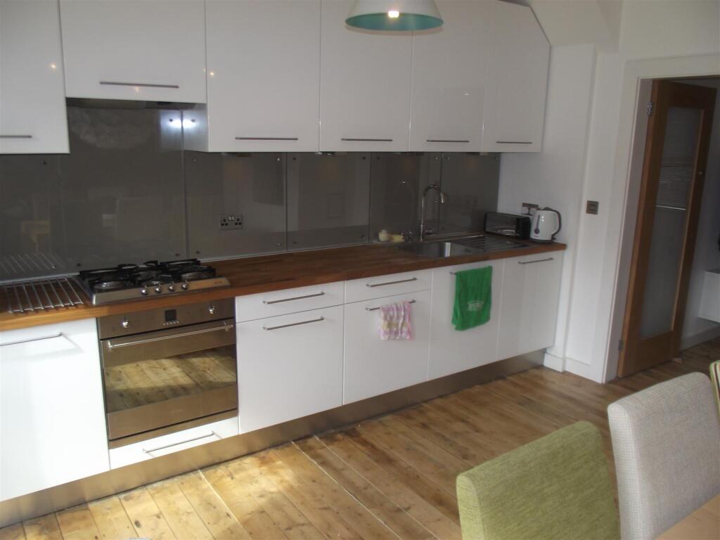 Main image of property: Easton Road, Droylsden, M43