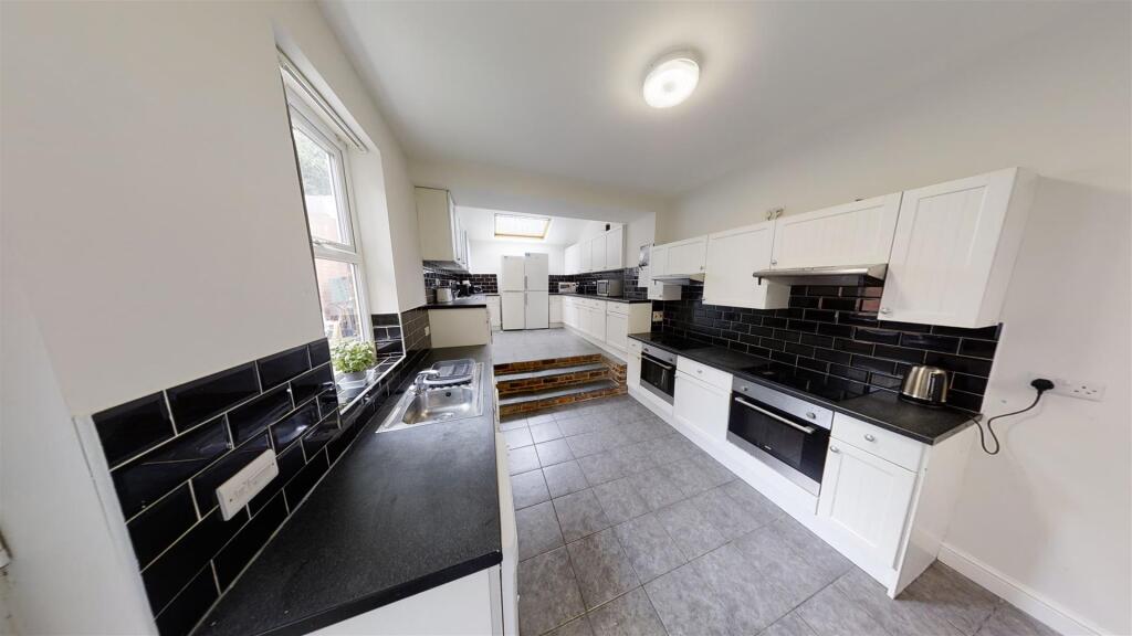 Main image of property: 130 Harcourt Road, Crookesmoor