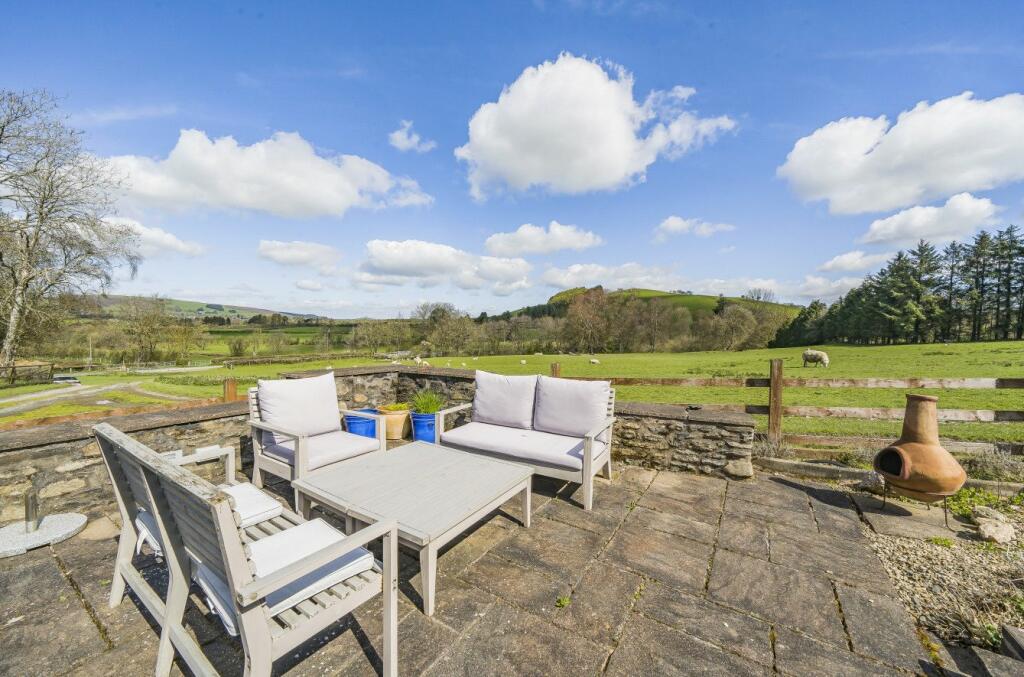 6 bedroom detached house for sale in St. Harmon, Rhayader, Powys, LD6