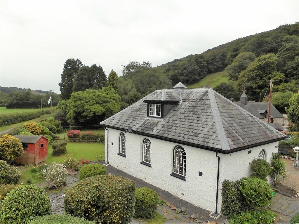 3 bedroom detached house for sale in Llanwrin, Machynlleth, Powys, SY20