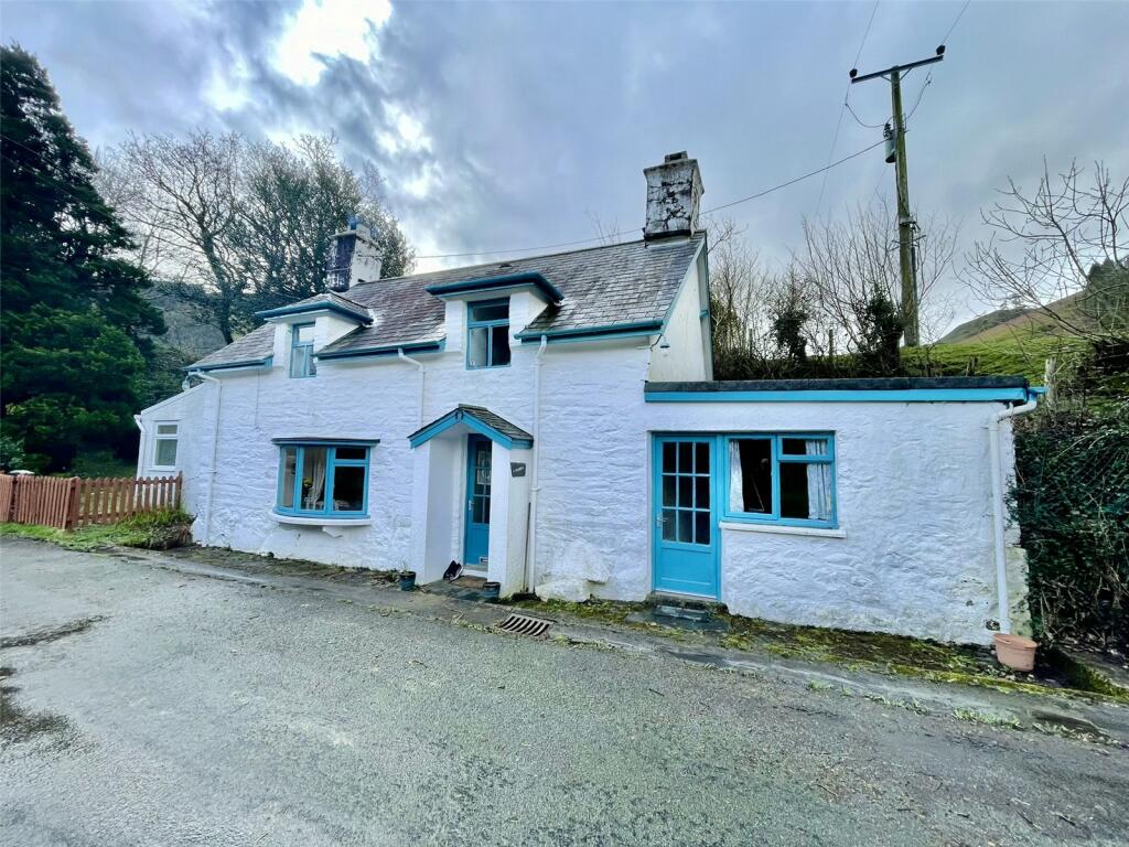 2 bedroom semidetached house for sale in Dinas Mawddwy, Machynlleth