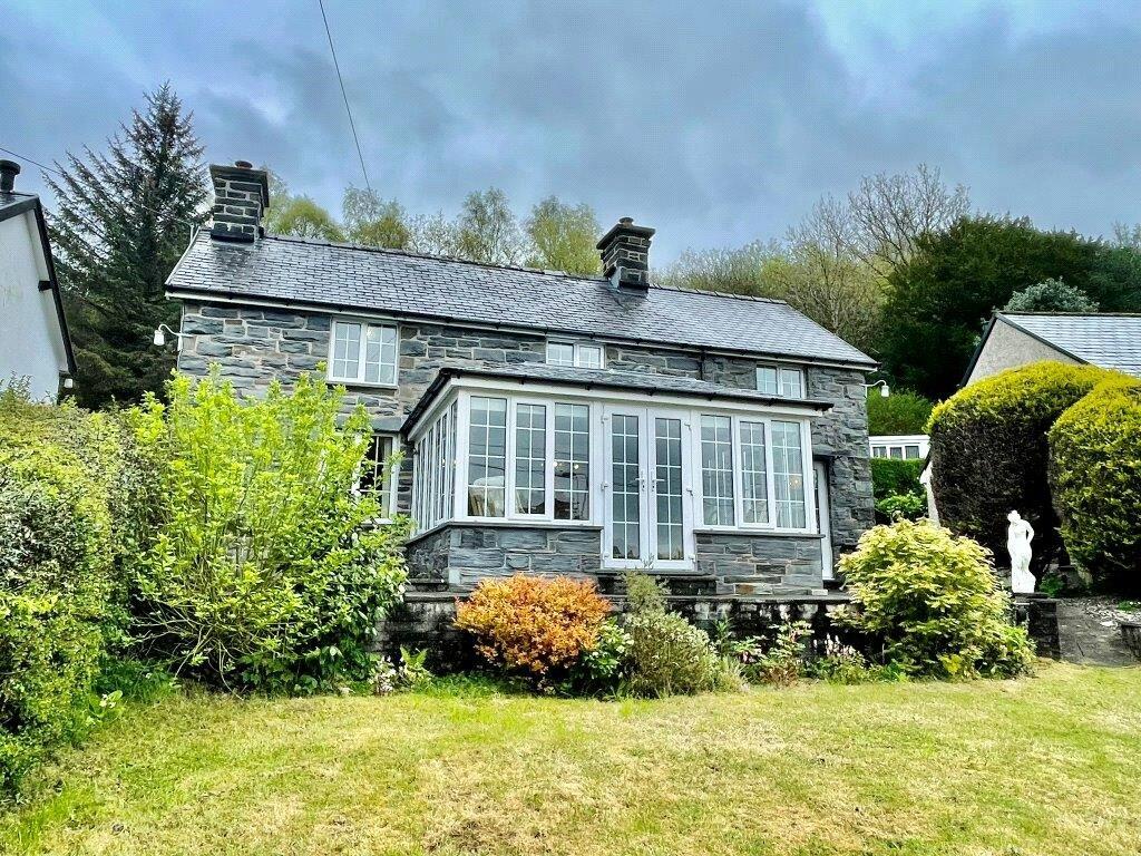 3 bedroom detached house for sale in Aberangell, Machynlleth, Powys, SY20