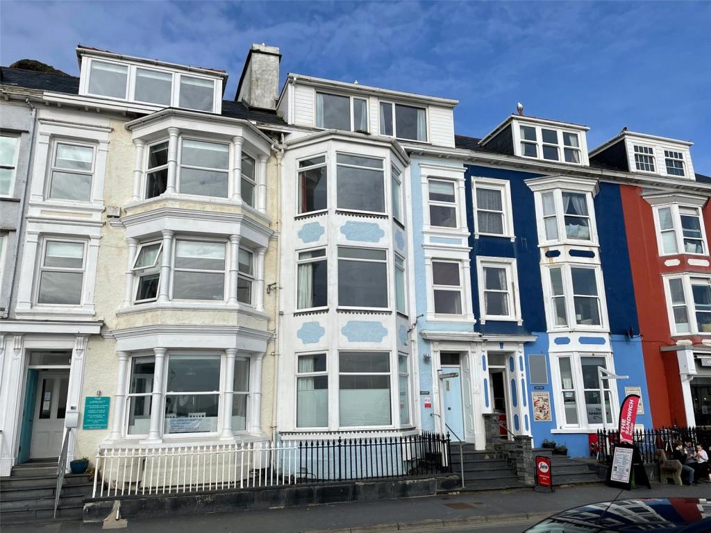 5 bedroom terraced house for sale in Glandovey Terrace, Aberdovey
