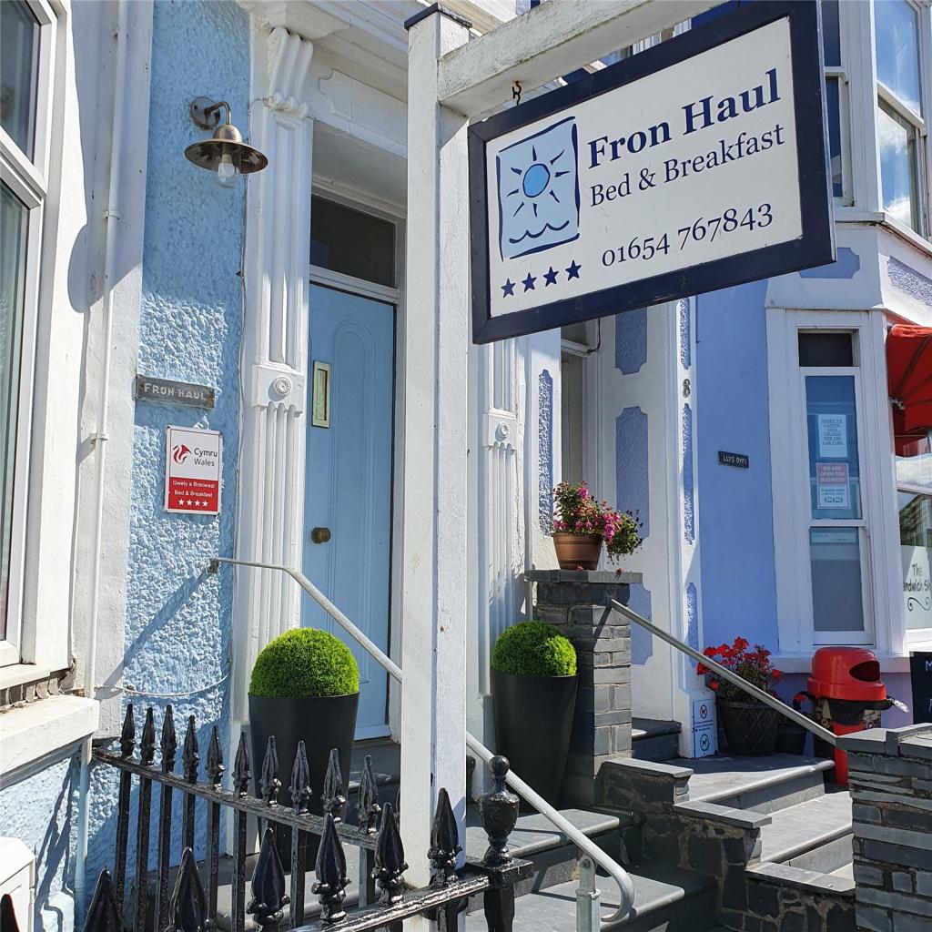 5 bedroom terraced house for sale in Glandovey Terrace, Aberdyfi