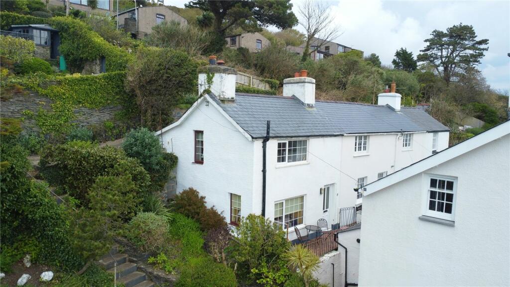 2 bedroom end of terrace house for sale in Bryn Hyfryd, Aberdyfi