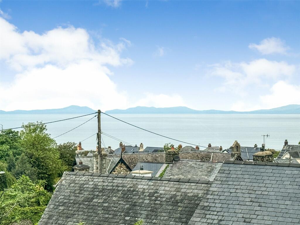 4 bedroom terraced house for sale in Llwyngwril, Gwynedd, LL37