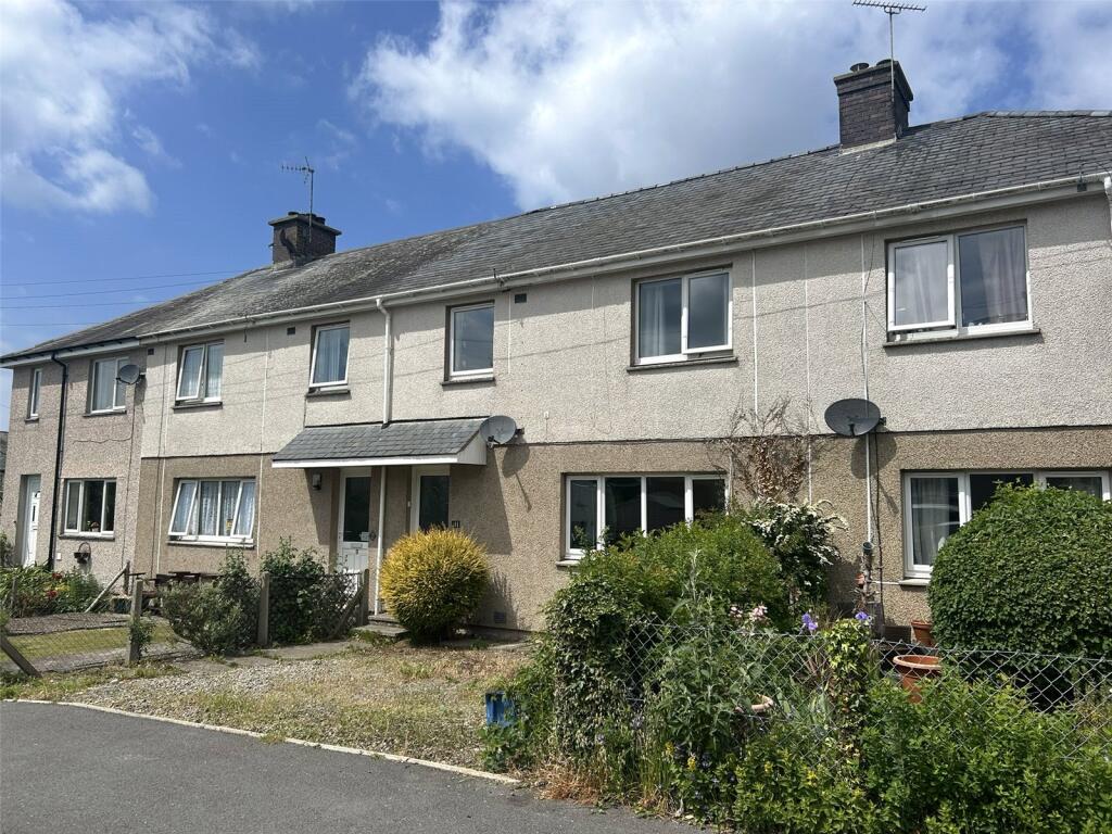Main image of property: Bryn Heulog, Tywyn, Gwynedd, LL36