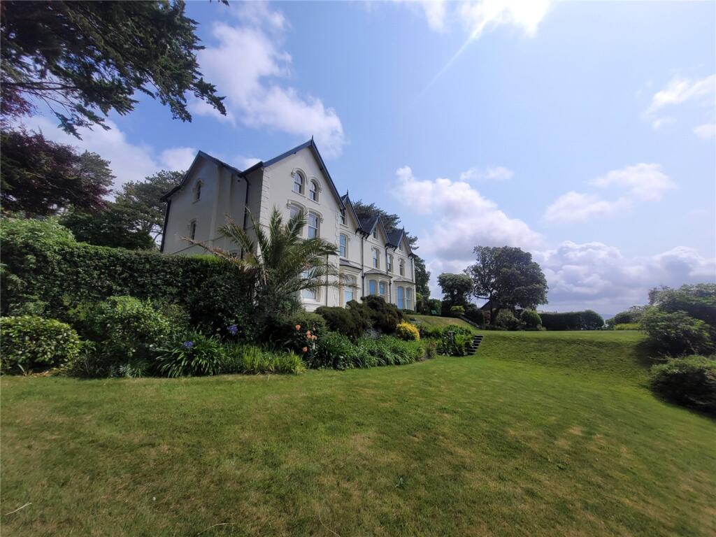 Main image of property: Aberdyfi, Gwynedd, LL35
