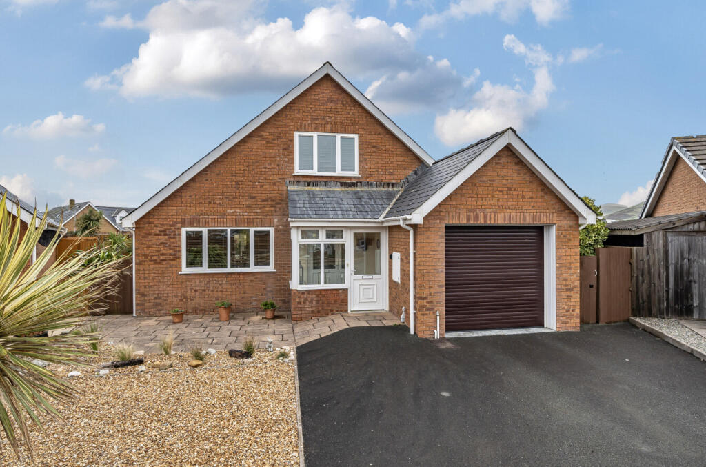 Main image of property: Swn Y Wylan, Tywyn, Gwynedd, LL36