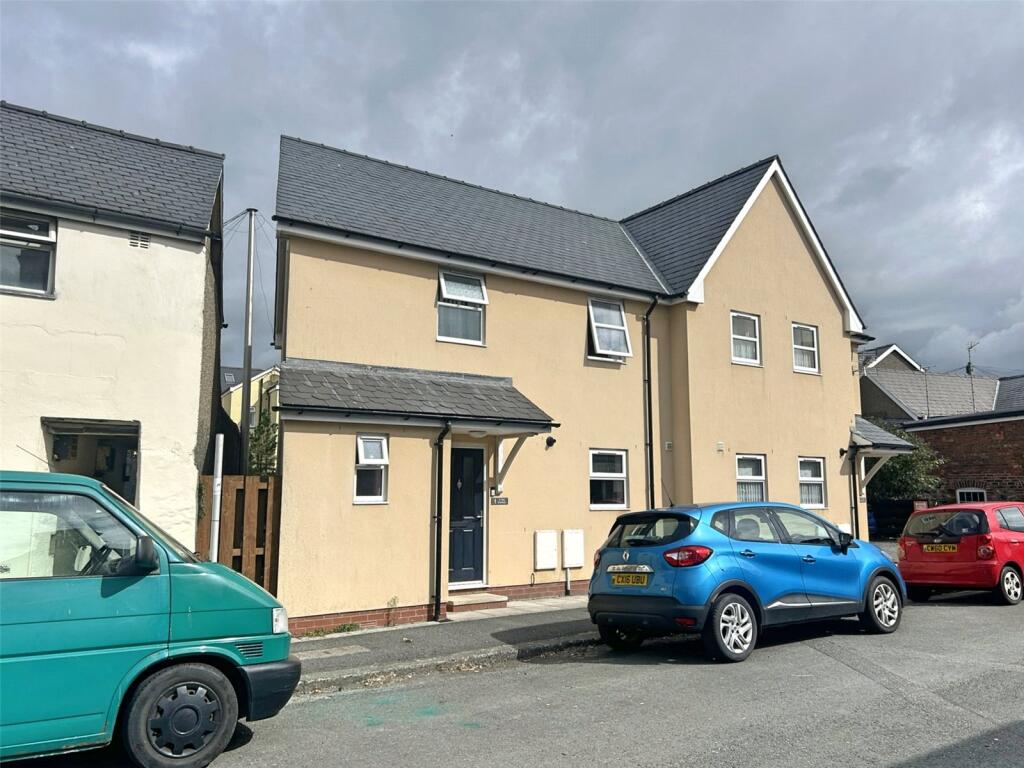 Main image of property: Red Lion Street, Tywyn, Gwynedd, LL36