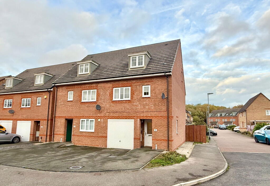 Main image of property: Mossley Place, Penistone, Sheffield, S36 6FH