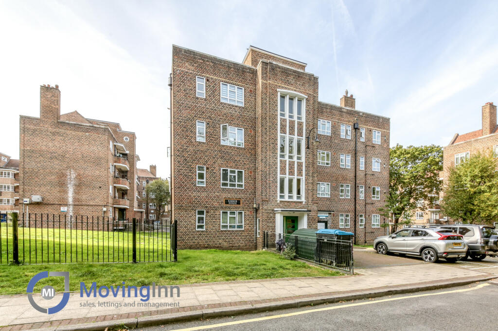 3 bedroom flat for sale in Barker House, Kingswood Estate, Dulwich, SE21