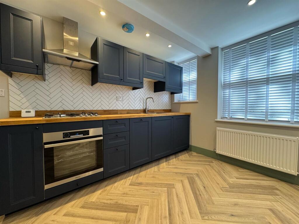 Main image of property: Tooting Bec Gardens, Streatham