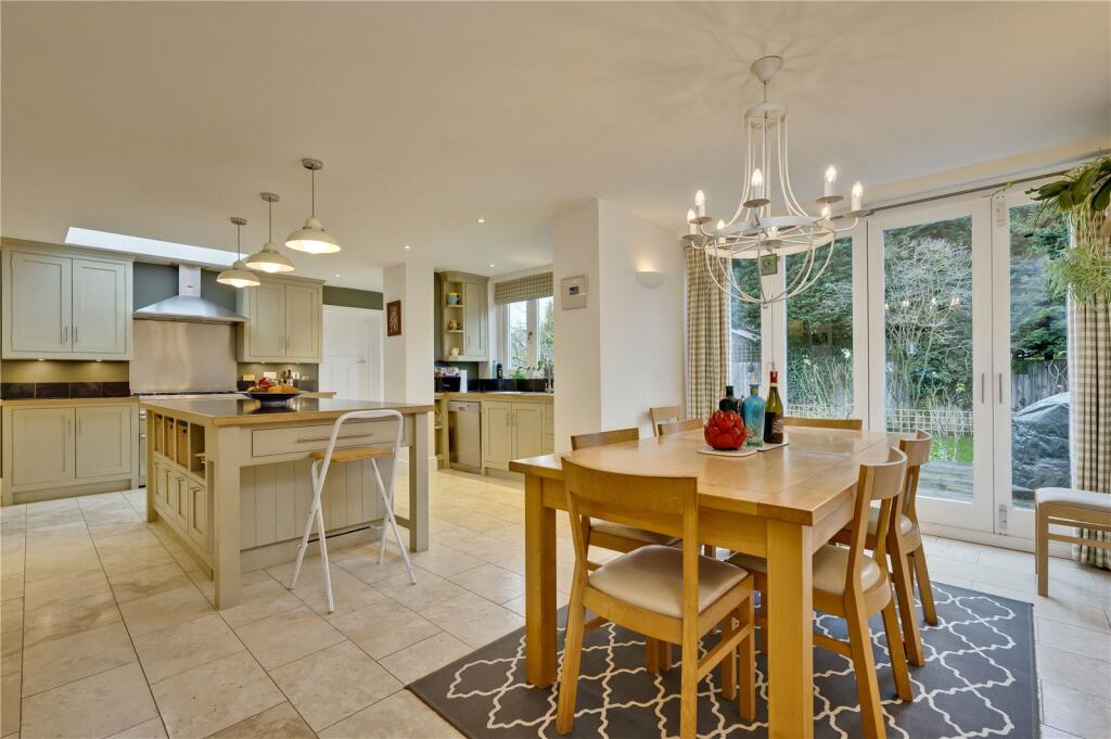 4 bedroom semidetached house for rent in Seymour Road, East Molesey