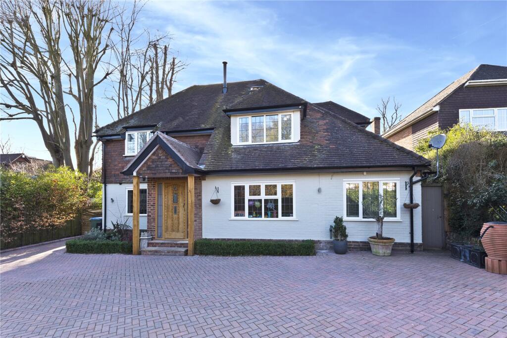 Main image of property: D'abernon Close, Esher, Surrey, KT10