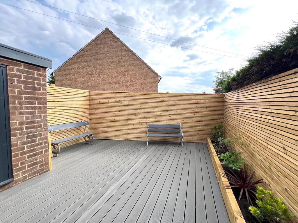 Main image of property: Tapton Hill Road, Crosspool, S10 5GB