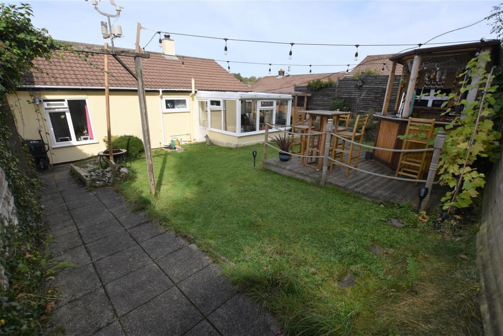 3 bedroom semidetached bungalow for sale in Bell Lane, Lanner, Redruth