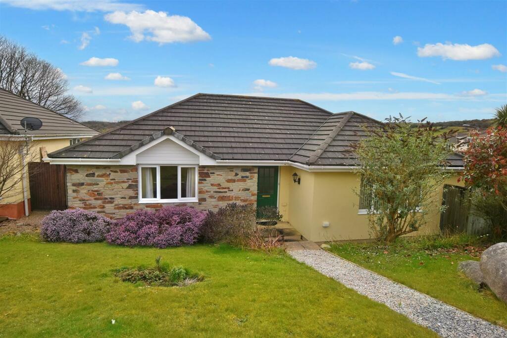3 bedroom detached bungalow for sale in Pennance Parc, Lanner, Redruth