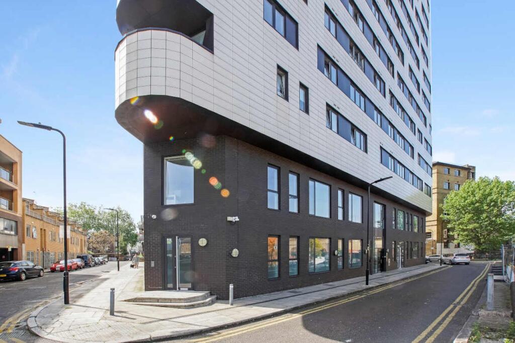 Main image of property: 12 Tyssen Street, Dalston, London, E8 2FE