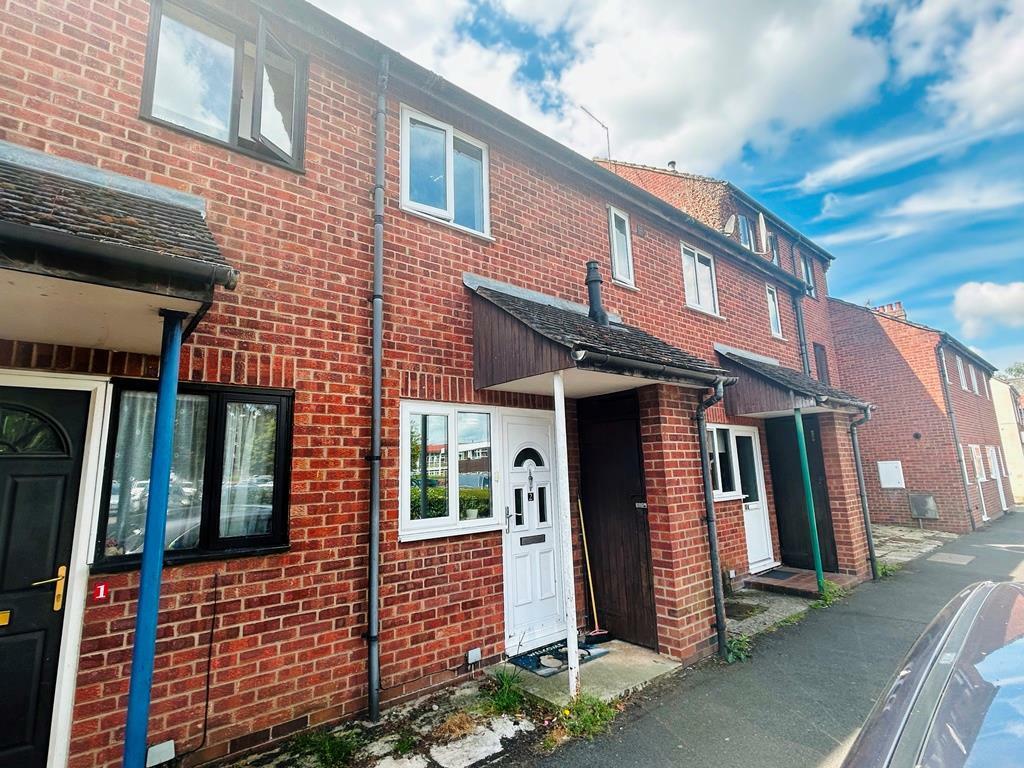 2 bedroom terraced house for rent in Bewdley Street, Evesham, WR11