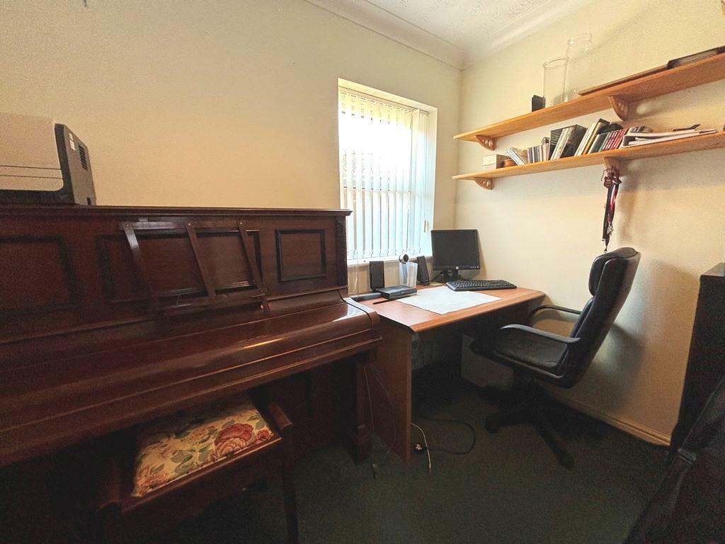 Additional property image - St. Laurence Way, Bidford-On-Avon, Alcester