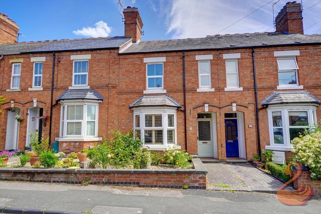 4 bedroom terraced house