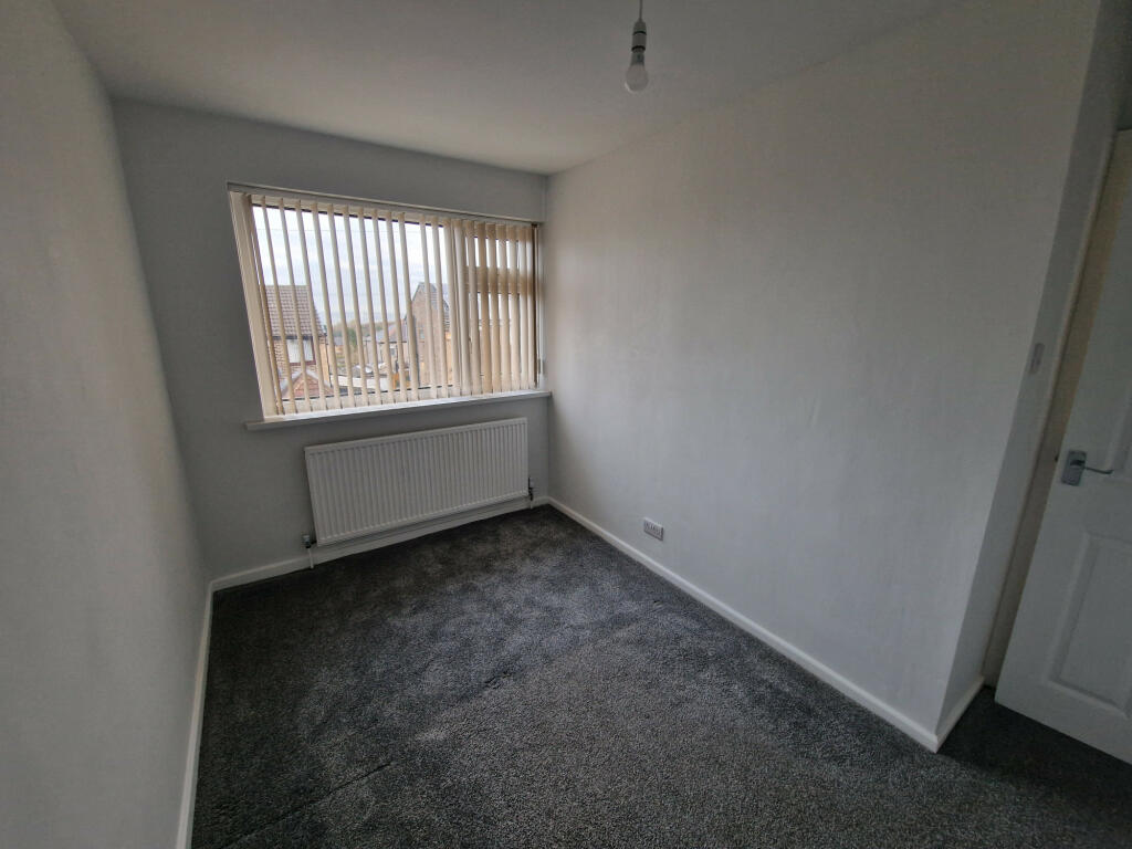 Additional property image - Highlands Grove, Bradford, West Yorkshire, BD7