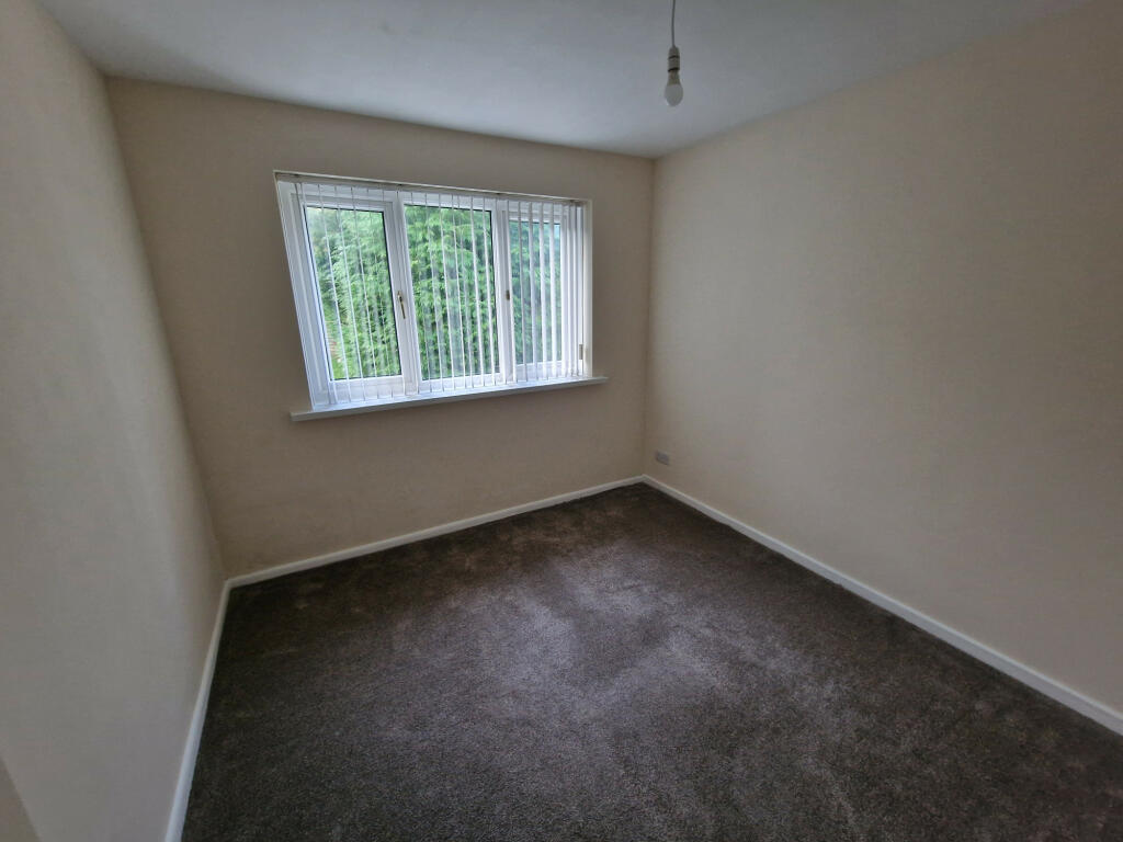 Additional property image - Highlands Grove, Bradford, West Yorkshire, BD7