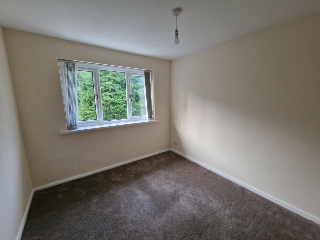 Additional property image - Highlands Grove, Bradford, West Yorkshire, BD7