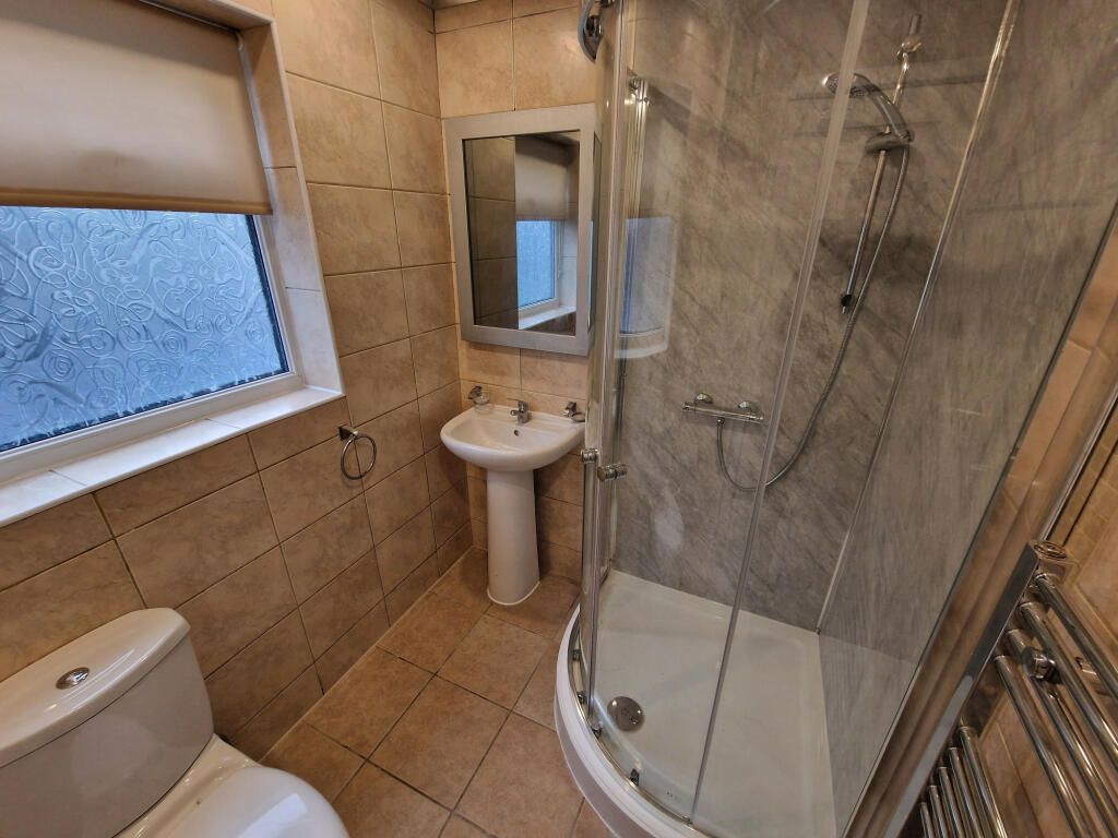 Additional property image - Highlands Grove, Bradford, West Yorkshire, BD7
